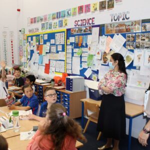Priti and Head Teacher Ceri Jones visit pupils at Chipping Hill Primary School